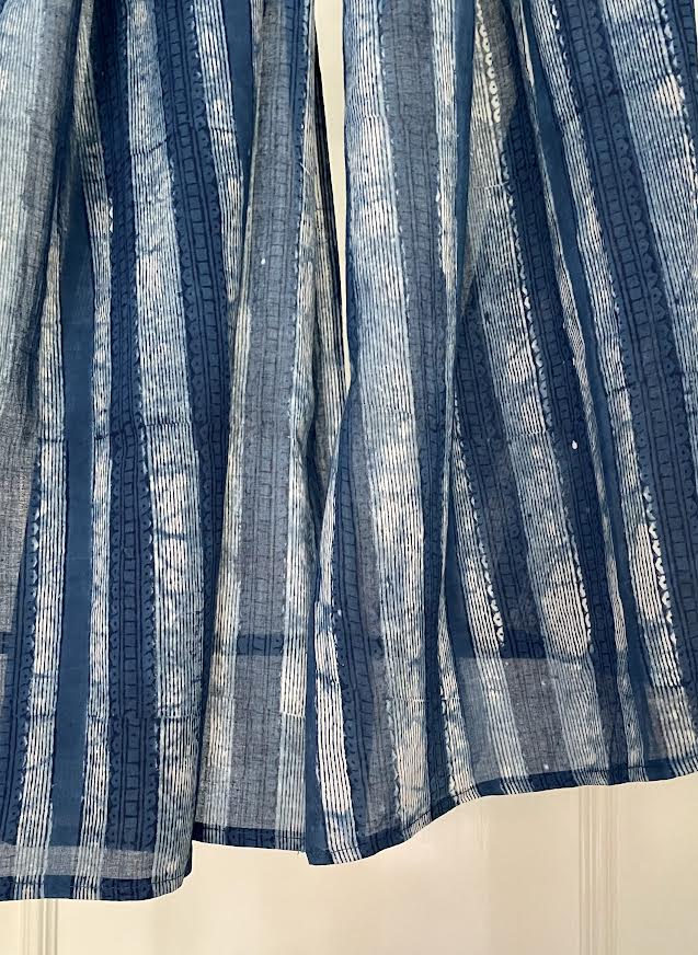 Dhaari Indigo Striped Scarf