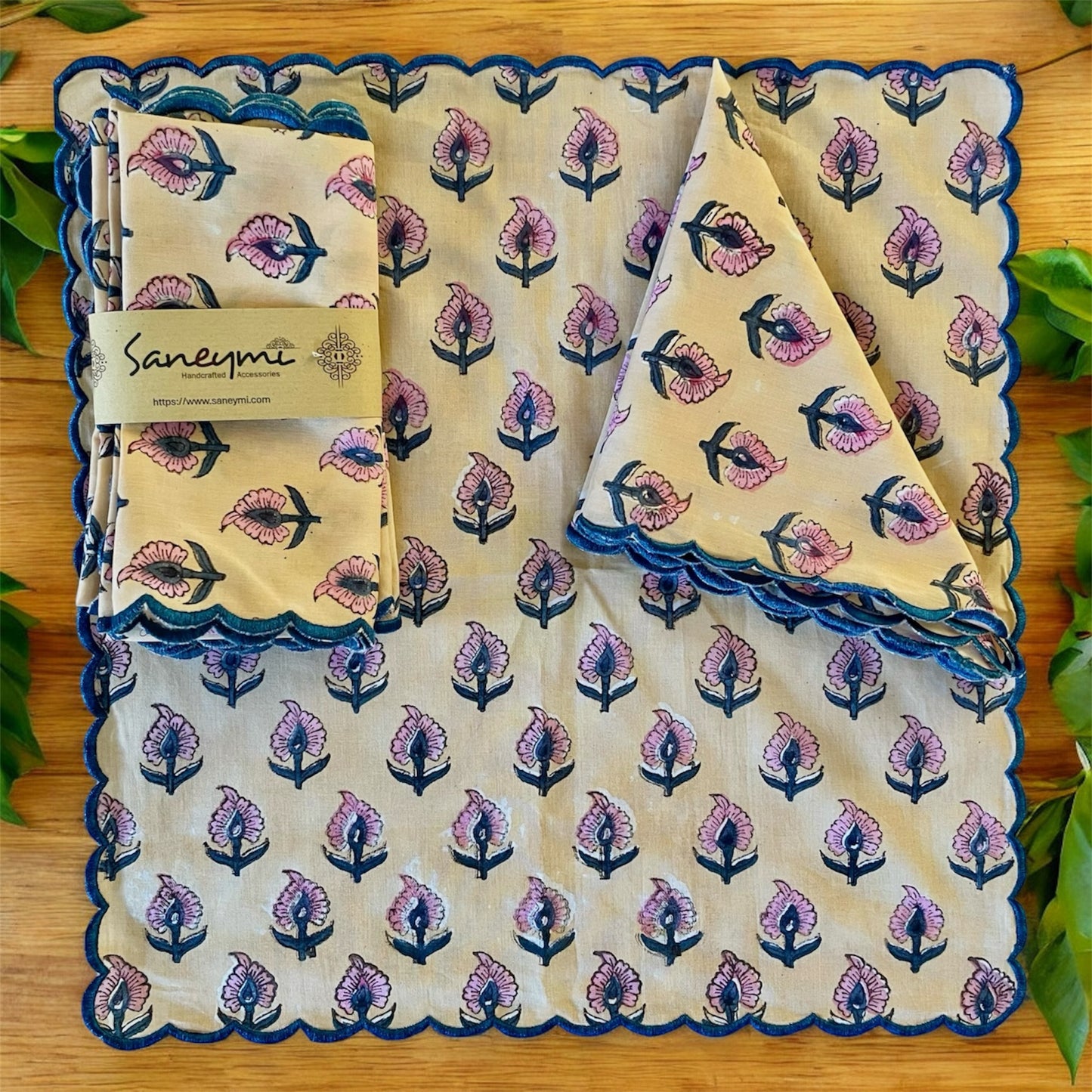 Scalloped cotton Napkins - Pink Bouti