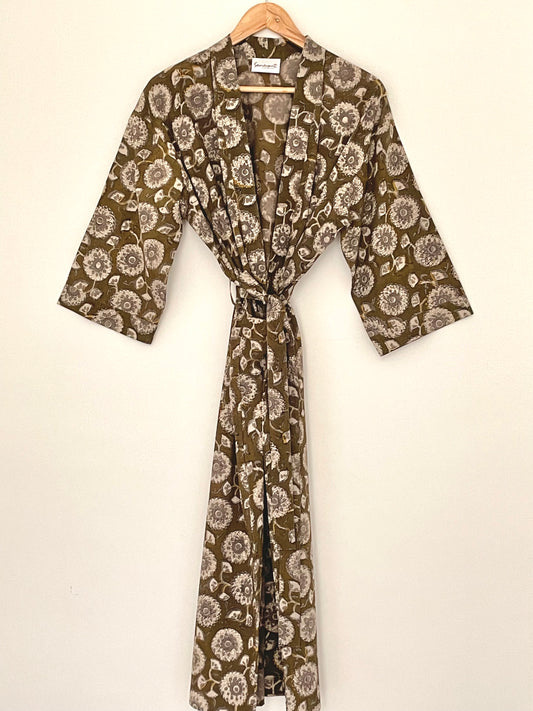Guldaudi Robe